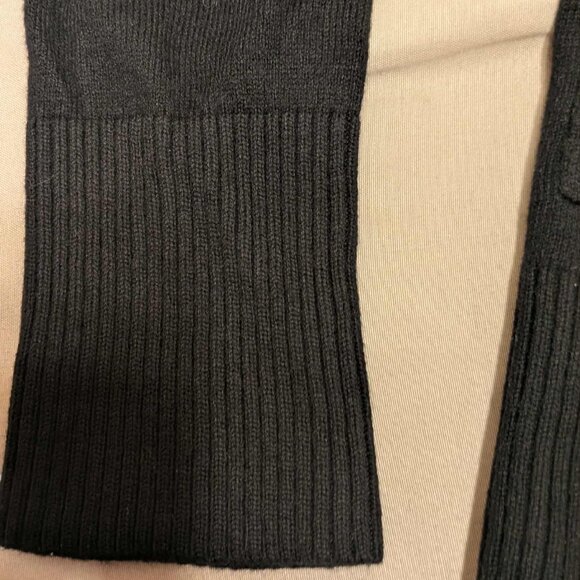 Old Navy Cardigan Womens Small/Petite Long Sleeve Black 5 Button Top - Picture 9 of 14